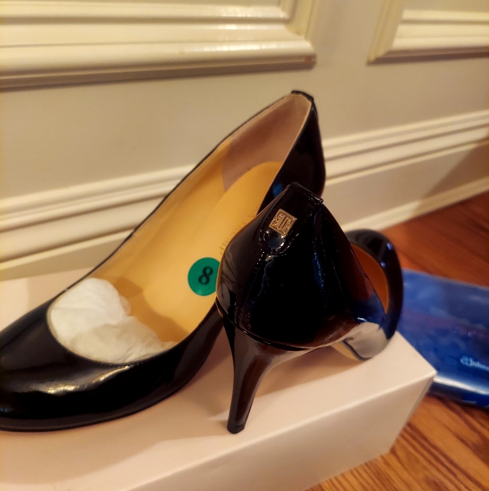 High heels. - Picture 6 of 6